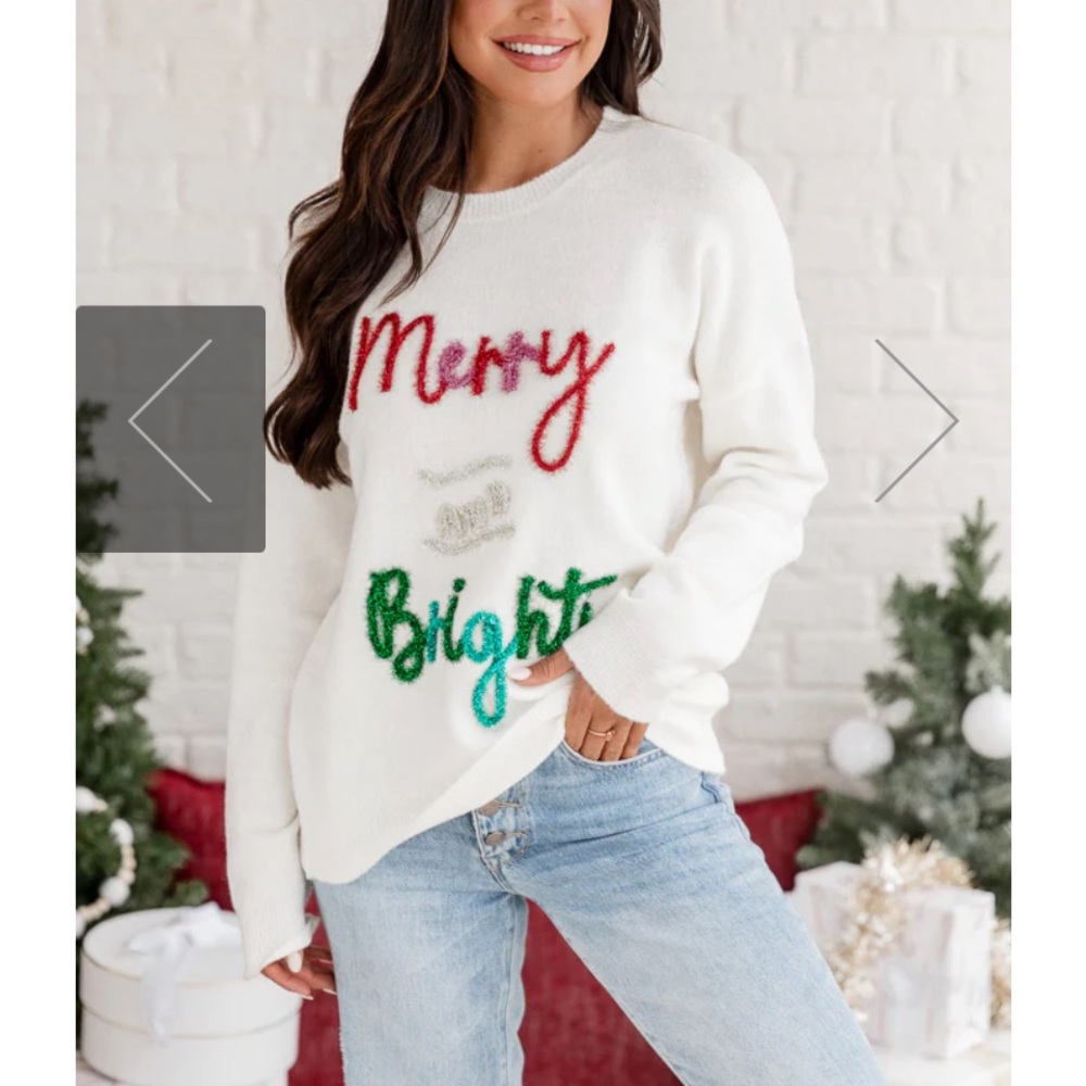 Merry And Bright Tencel Sweater Cream
Fabric has some stretch 
Crewneck SOLD OUT